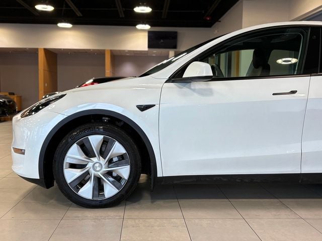 2023 Tesla Model Y Long Range AWD - 22951201 - 7