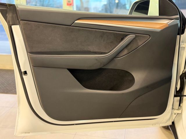 2023 Tesla Model Y Long Range AWD - 22992815 - 17