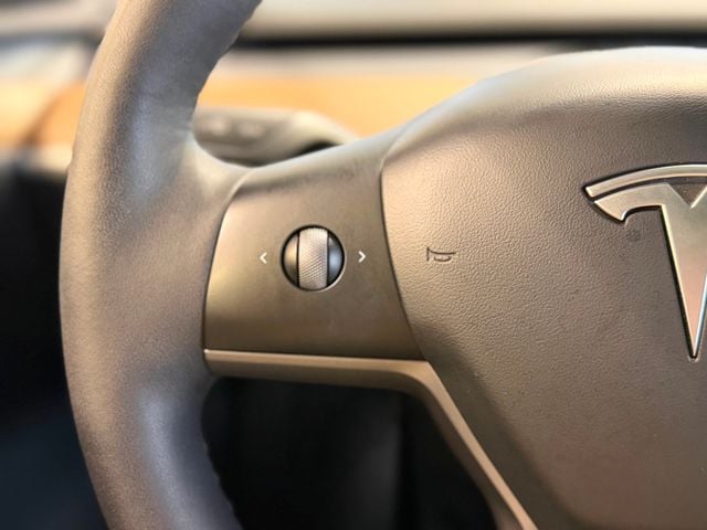 2023 Tesla Model Y Long Range AWD - 22995794 - 25