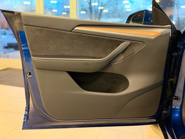 2023 Tesla Model Y Long Range AWD - 22995795 - 17