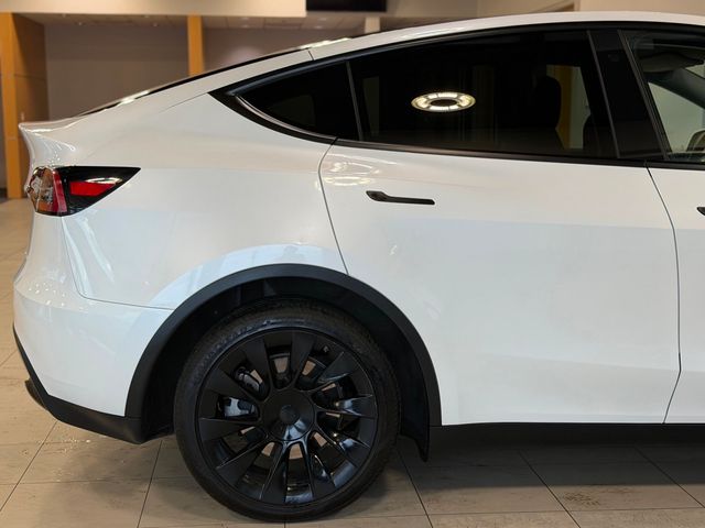 2023 Tesla Model Y Long Range AWD - 23029526 - 16