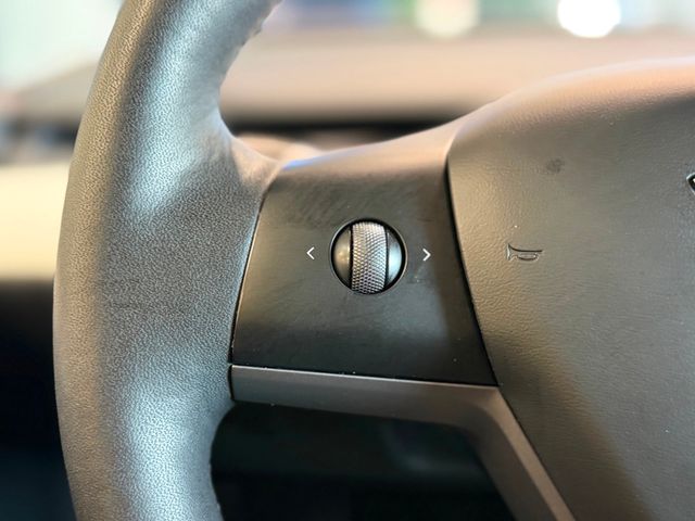 2023 Tesla Model Y Long Range AWD - 23044122 - 24
