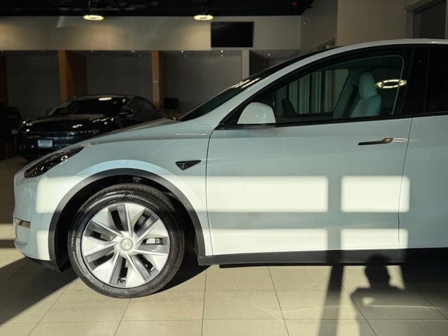 2023 Tesla Model Y Long Range AWD - 23044122 - 7