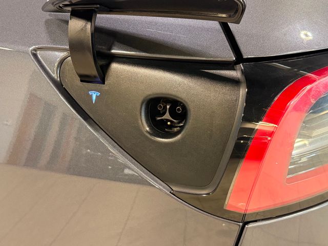 2023 Tesla Model Y Long Range AWD - 23063521 - 30