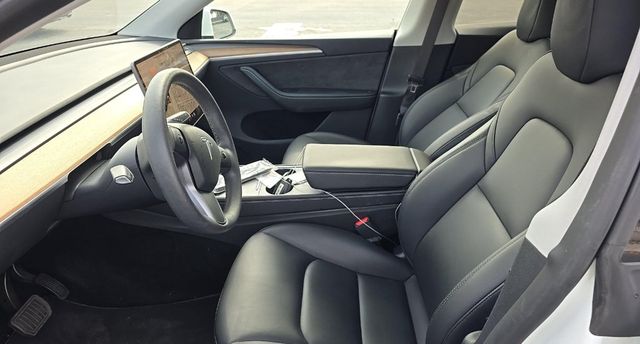 2023 Tesla Model Y Long Range AWD - 23060178 - 3
