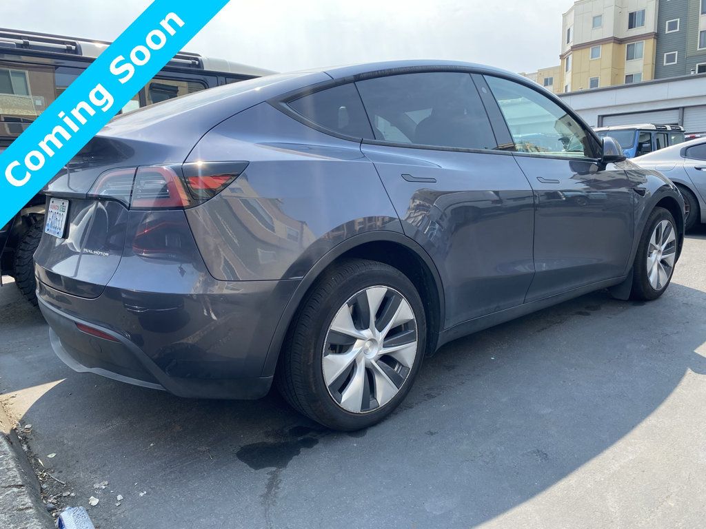 2023 Tesla Model Y Long Range AWD - 22549461 - 3