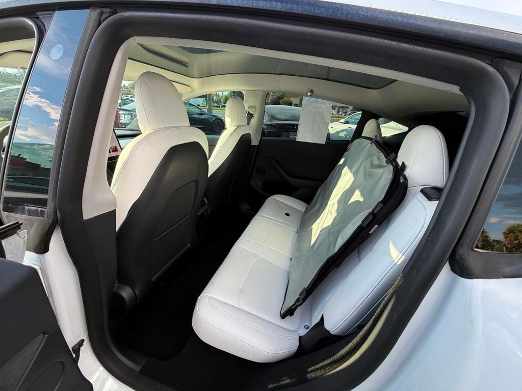 2023 Tesla Model Y Long Range photo 10