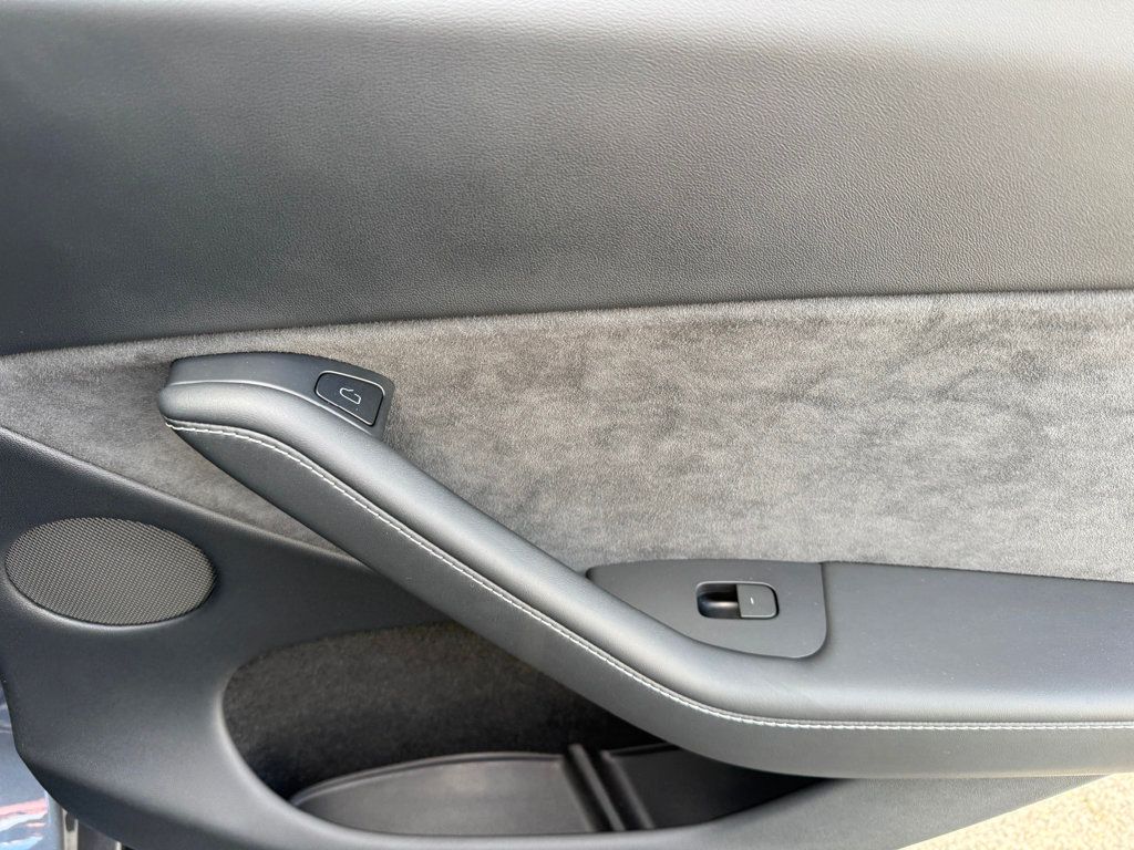 2023 Tesla Model Y Long Range AWD - 22981644 - 27