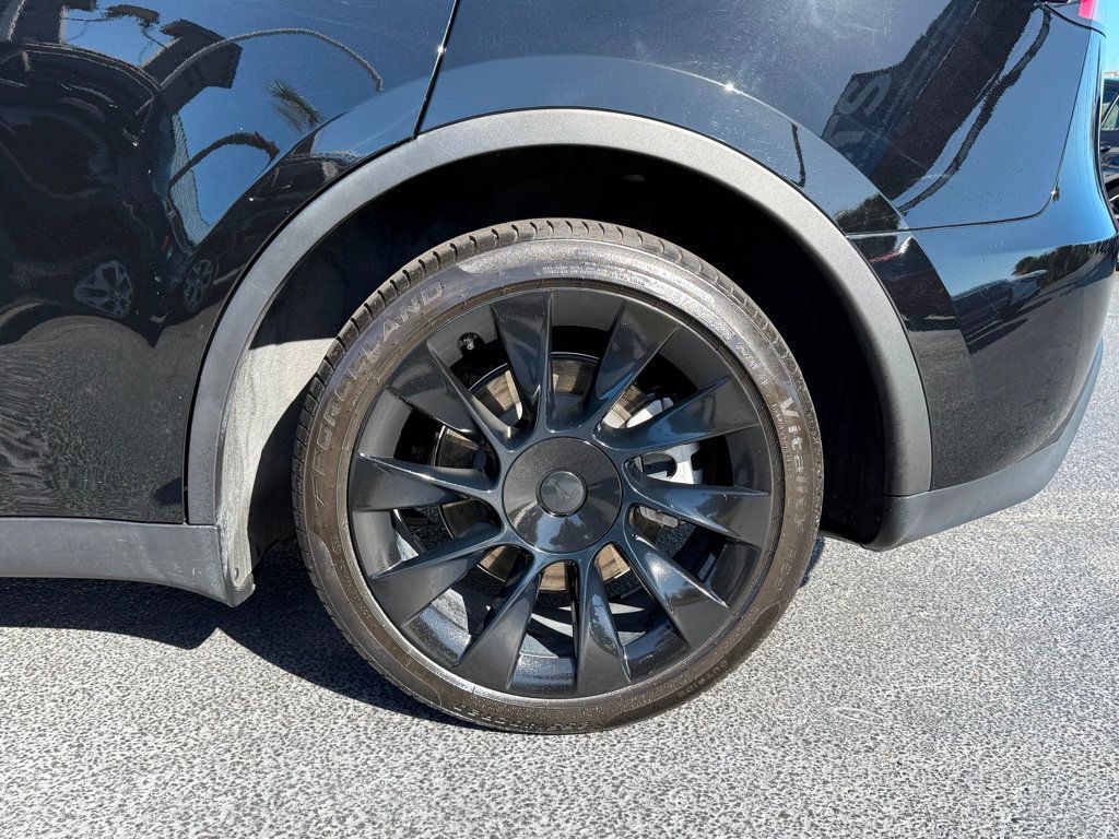 2023 Tesla Model Y Long Range AWD - 22983585 - 34