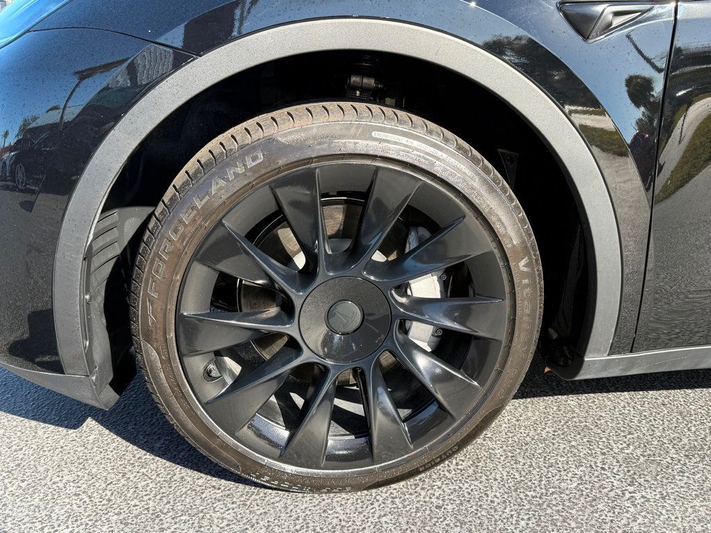 2023 Tesla Model Y Long Range AWD - 22983585 - 35