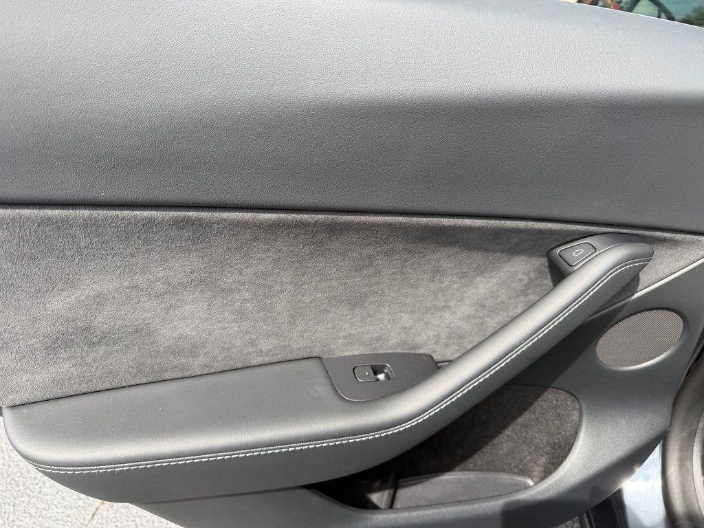 2023 Tesla Model Y Long Range AWD - 23048813 - 22