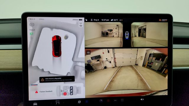 2023 Tesla Model Y Long Range AWD - 22944256 - 24