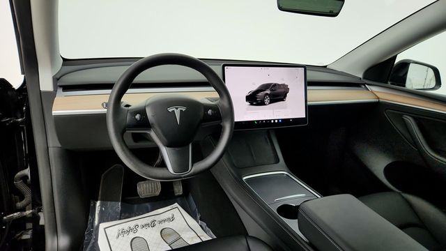2023 Tesla Model Y Long Range AWD - 22944684 - 10