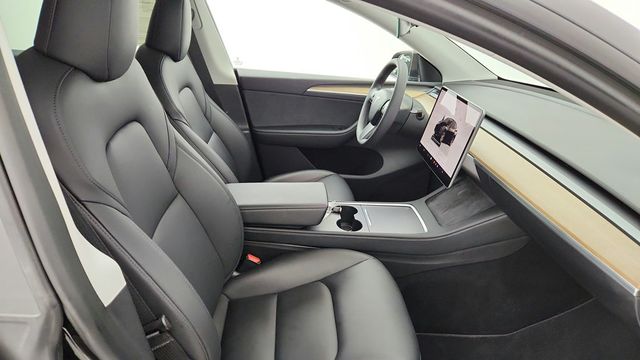 2023 Tesla Model Y Long Range AWD - 22948066 - 28