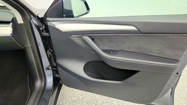 2023 Tesla Model Y Long Range AWD - 22964441 - 27