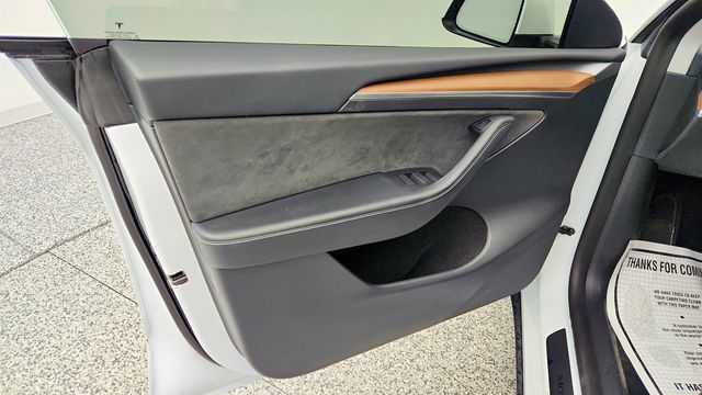 2023 Tesla Model Y Long Range AWD - 22973030 - 10