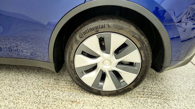 2023 Tesla Model Y Long Range AWD - 22998992 - 8