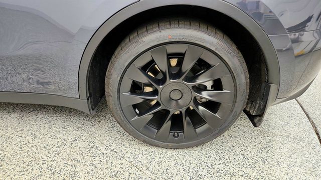 2023 Tesla Model Y Long Range AWD - 23034687 - 8