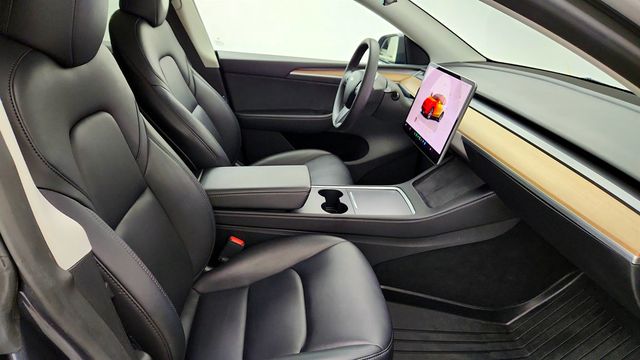 2023 Tesla Model Y Long Range AWD - 23054784 - 27