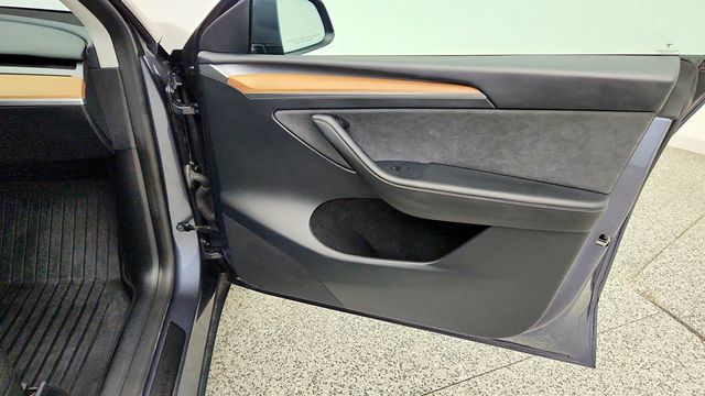 2023 Tesla Model Y Long Range AWD - 23054784 - 29