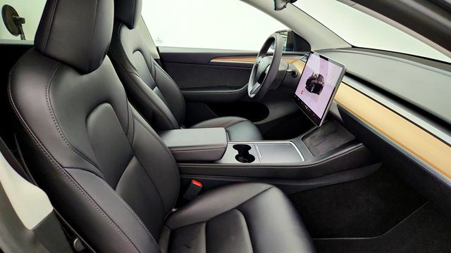 2023 Tesla Model Y Long Range AWD - 23068792 - 28