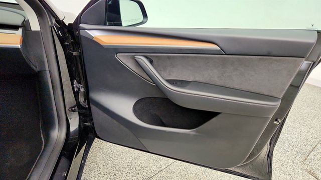 2023 Tesla Model Y Long Range AWD - 23068792 - 30