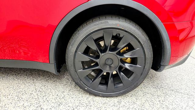 2023 Tesla Model Y Long Range AWD w/ 20'' Induction Wheels & Accel Boost - 23072952 - 8