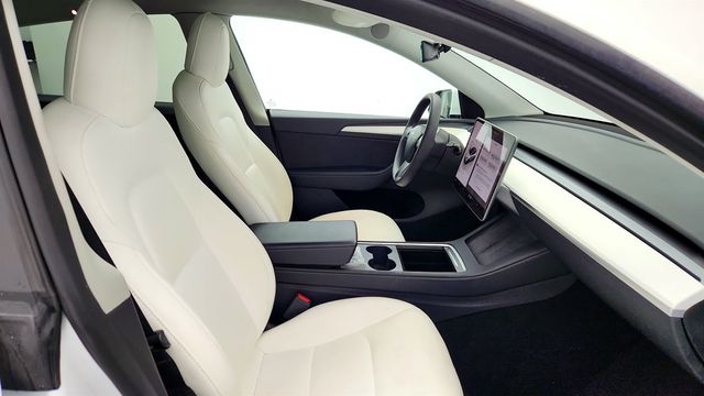 2023 Tesla Model Y Long Range AWD w/ 20'' Induction Wheels & Acceleration Boost - 23000624 - 26