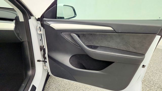 2023 Tesla Model Y Long Range AWD w/ 20'' Induction Wheels & Acceleration Boost - 23000624 - 28