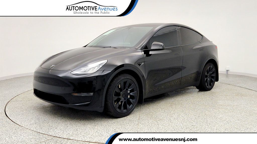 2023 Tesla Model Y Long Range AWD w/ 20'' Induction Wheels & Acceleration Boost - 23000913 | Video 1