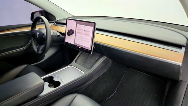 2023 Tesla Model Y Long Range AWD w/ 20'' Induction Wheels & Acceleration Boost - 23000913 - 29