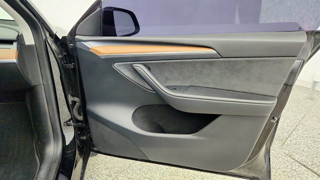 2023 Tesla Model Y Long Range AWD w/ 20'' Induction Wheels & Acceleration Boost - 23000913 - 30