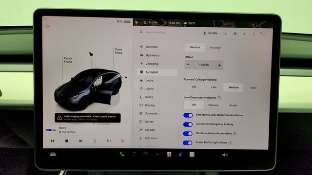 2023 Tesla Model Y Long Range AWD w/ 20'' Wheels, B&W Interior - 23007082 - 20