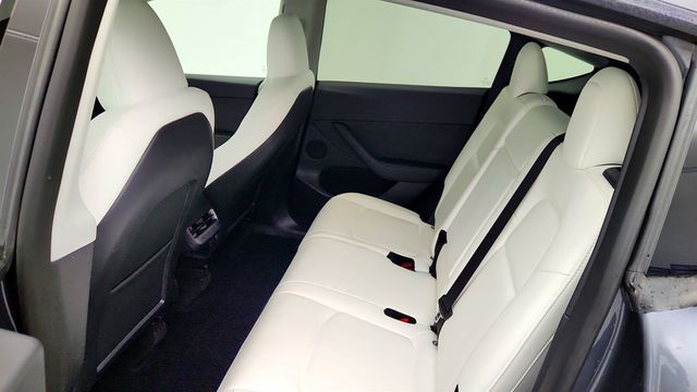 2023 Tesla Model Y Long Range AWD w/ 7 Seat Int., 20'' Wheels & Acceleration Boost - 23009158 - 24