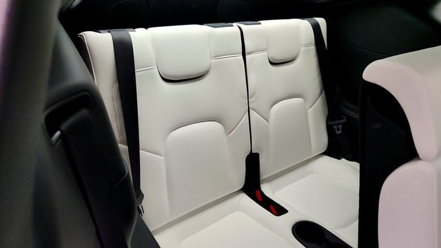 2023 Tesla Model Y Long Range AWD w/ 7 Seat Int., 20'' Wheels & Acceleration Boost - 23009158 - 26