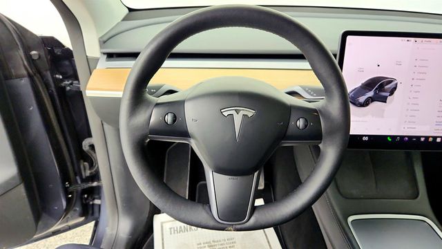 2023 Tesla Model Y Long Range AWD w/ 7 Seat Int., 20'' Wheels & Acceleration Boost - 23030980 - 11