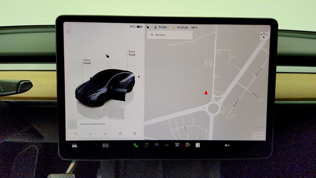2023 Tesla Model Y Long Range AWD w/ 7 Seat Int., 20'' Wheels & Acceleration Boost - 23030980 - 21