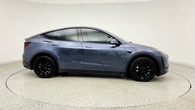 2023 Tesla Model Y Long Range AWD w/ 7 Seat Int., 20'' Wheels & Acceleration Boost - 23030980 - 3