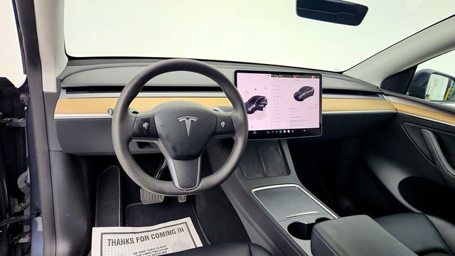 2023 Tesla Model Y Long Range AWD w/ 7-Seat Int., 20’’ Wheels & Acceleration Boost - 23056808 - 9