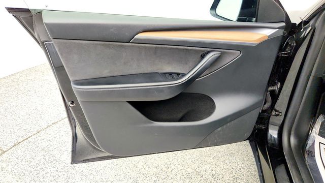 2023 Tesla Model Y Long Range AWD w/ 7-Seat Interior - 23055620 - 10