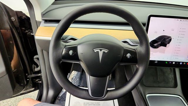 2023 Tesla Model Y Long Range AWD w/ 7-Seat Interior - 23055620 - 12