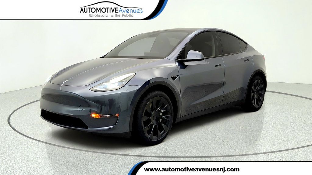 2023 Tesla Model Y Long Range AWD w/ 7-Seat Interior, 20'' Wheels & Accel. Boost - 23066959 | Video 1