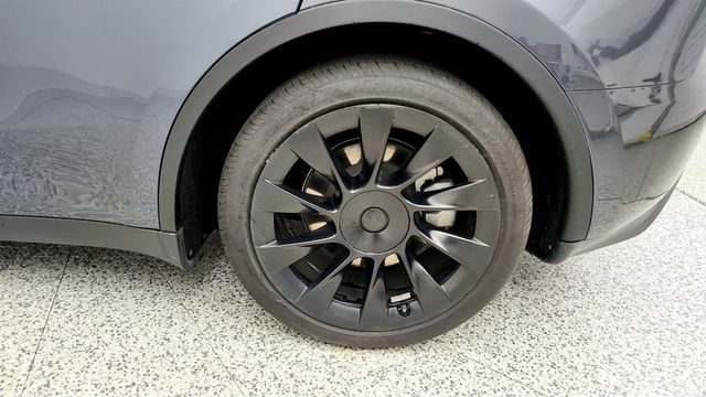 2023 Tesla Model Y Long Range AWD w/ 7-Seat Interior, 20'' Wheels & Accel. Boost - 23066959 - 8