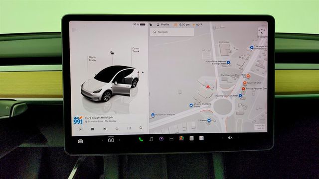 2023 Tesla Model Y Long Range AWD w/ 7-Seat Interior & Acceleration Boost - 23071852 - 16