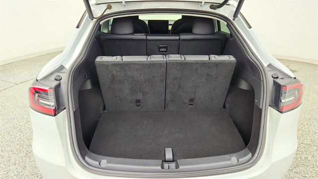 2023 Tesla Model Y Long Range AWD w/ 7-Seat Interior & Acceleration Boost - 23071852 - 23