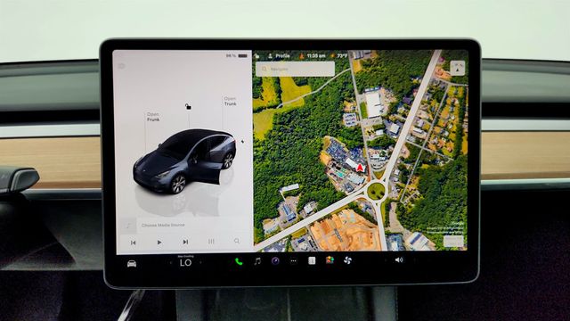 2023 Tesla Model Y Long Range AWD w/ 7-Seat Interior & Acceleration Boost - 23006204 - 22