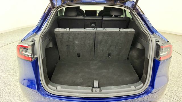 2023 Tesla Model Y Long Range AWD w/ 7-Seat Interior & Acceleration Boost - 23067241 - 23