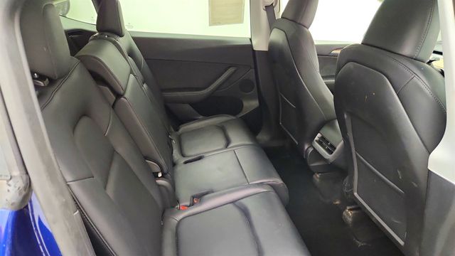 2023 Tesla Model Y Long Range AWD w/ 7-Seat Interior & Acceleration Boost - 23067241 - 25