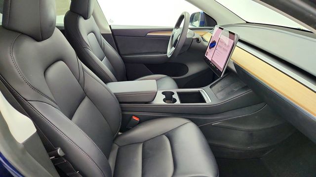 2023 Tesla Model Y Long Range AWD w/ 7-Seat Interior & Acceleration Boost - 23067241 - 26