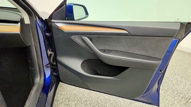 2023 Tesla Model Y Long Range AWD w/ 7-Seat Interior & Acceleration Boost - 23067241 - 28